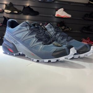 Saloman Speedcross 5 Trail Running Shoes